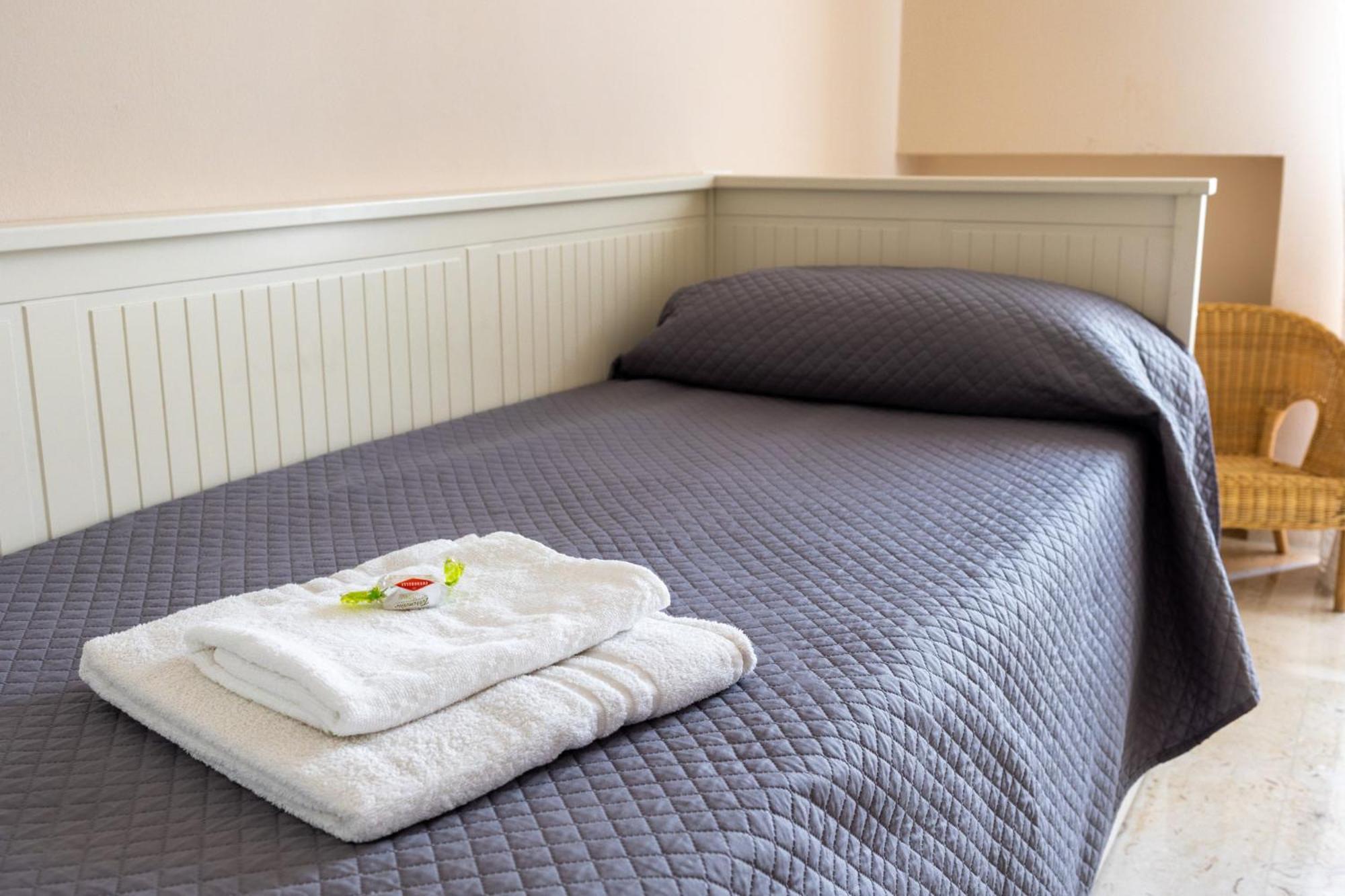 Central Suite Палермо Екстериор снимка